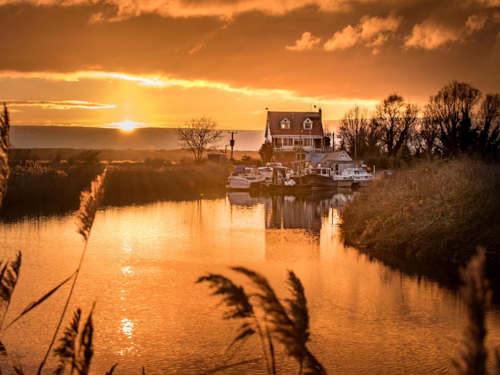 Stour, Grove Ferry Boathouse